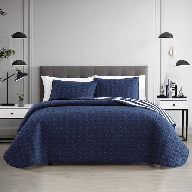 Freshee Reversible 3Piece Full/Queen Quilt Set, Navy