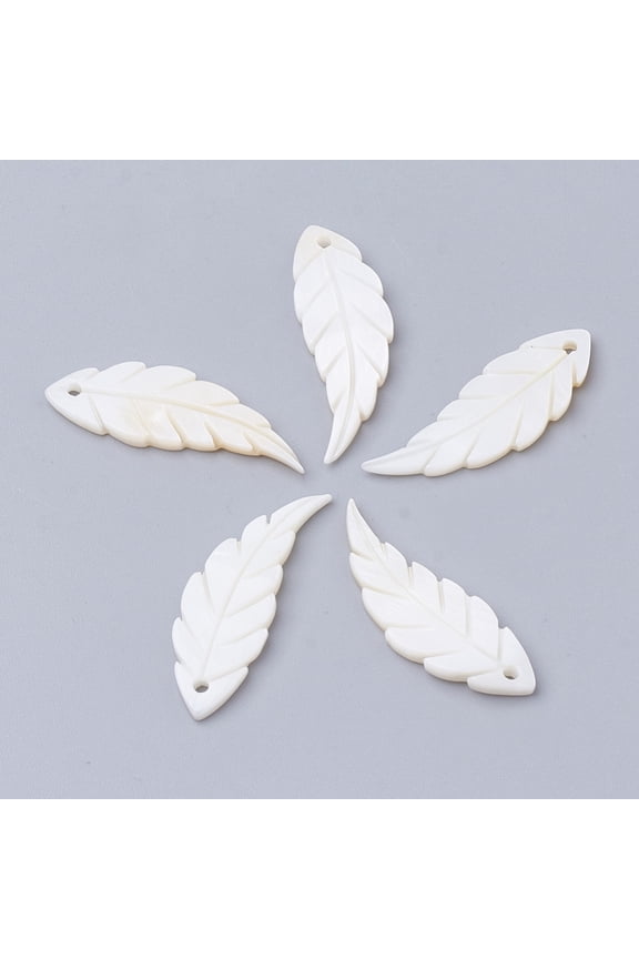 Freshwater Shell Pendants Leaf Seashell color 29x10x2mm Hole: 1mm