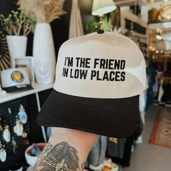 I'm The Friend In Low Places Embroidered Trucker Hat, Funny Two-Tone Mesh Back Adjustable Snapback Cap with Bold Embroidered Saying for Men and Women, Perfect for Casual Wear, Parties, and Gifts