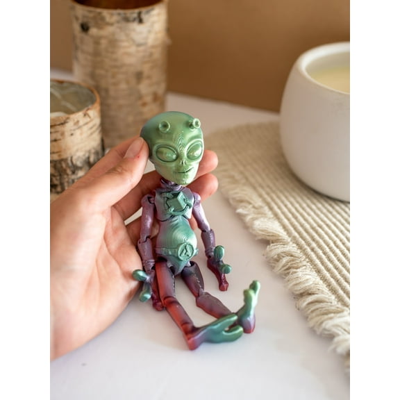 Friendly Fidget Alien | Flexible Articulating 3d Printed Companion