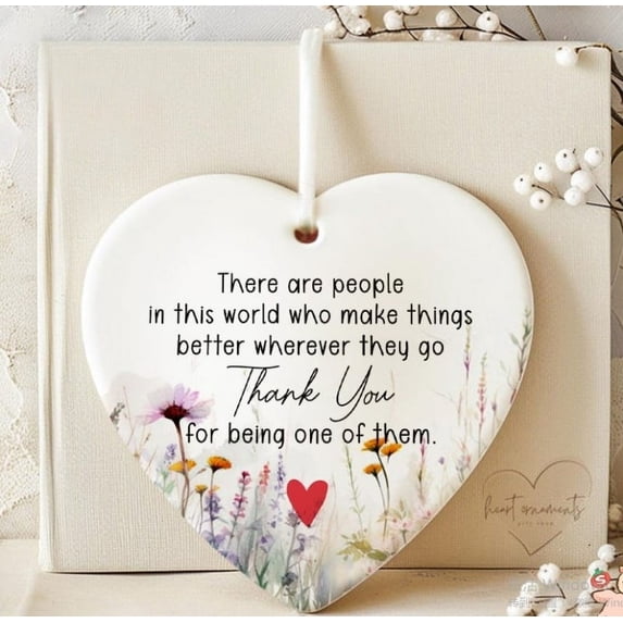 Friendship Ornaments for True Friends, 2026 Christmas Ornament Gifts (Connected Heart to Heart),D