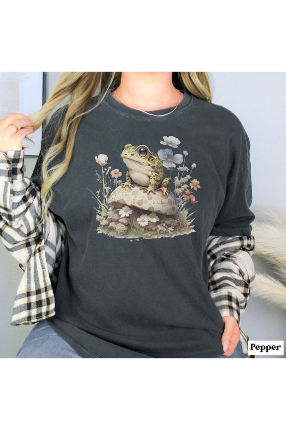 Frog And Mushroom Goblincore T-Shirt All Size S-3XL