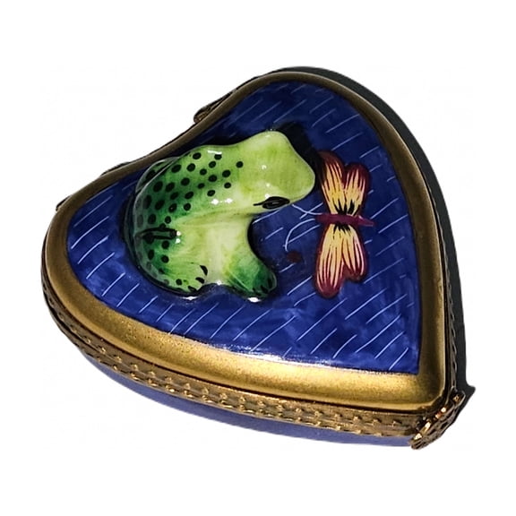 Frog Heart Elegance Box for Nature Lovers Limoges Box Porcelain Figurine