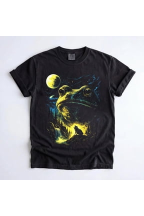 Frog Howling at the Full Moon Graphic T-Shirt, Retro 90s Cottagecore Forest Pond Nature Lover Tee