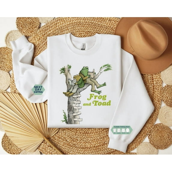 Frog and Toad Sweatshirt, Classic Book Shirt, Aesthetic Woman Clothing, Book Lover Gift, Retro Book Shirt, Cottagecore Hoodie, Her SWEATSHIRT All Size S-5XL