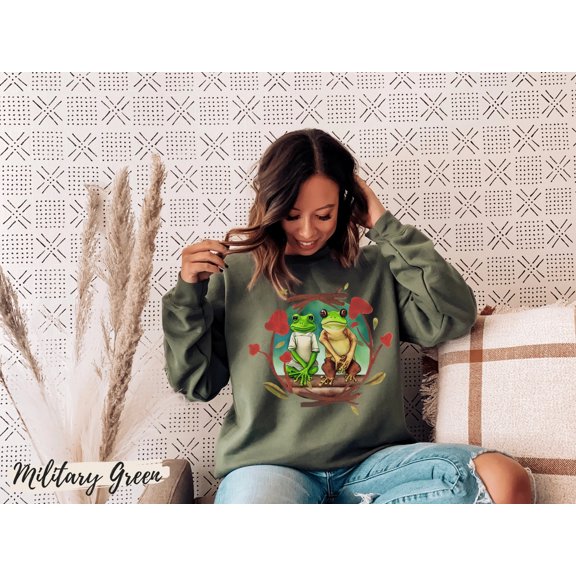 Frog and Toad Sweatshirt, Watercolor Print of Frog and Toad Sitting on a Log, Frog Lover Gift, Green Tree Frog Shirt