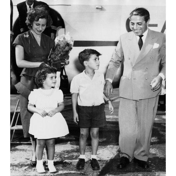 From Left Althina Onassis History (18 x 24)