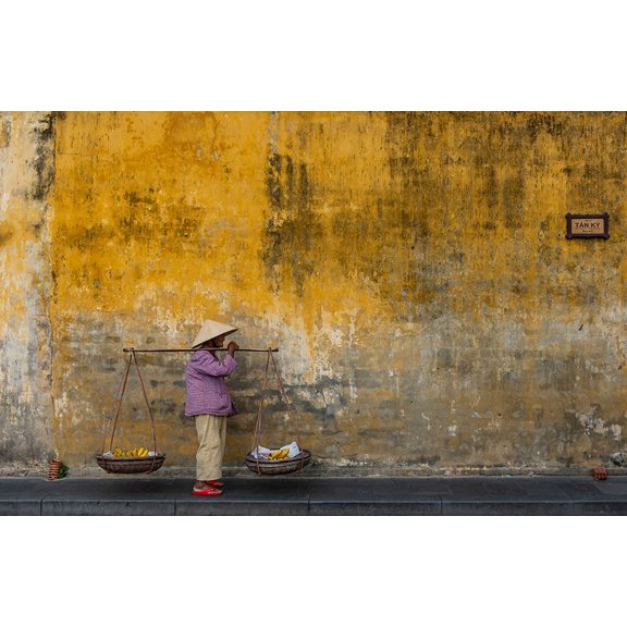 Fruit Seller In Hoi An Poster Print - Atle Riska (36 x 21)