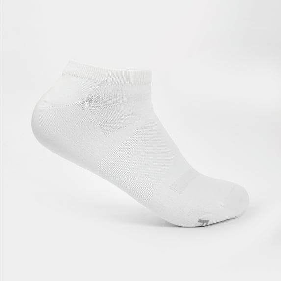 Fruit of the Loom Beyond Soft No Show Socks for Women, White, Sizes 4-10 (6-Pack)