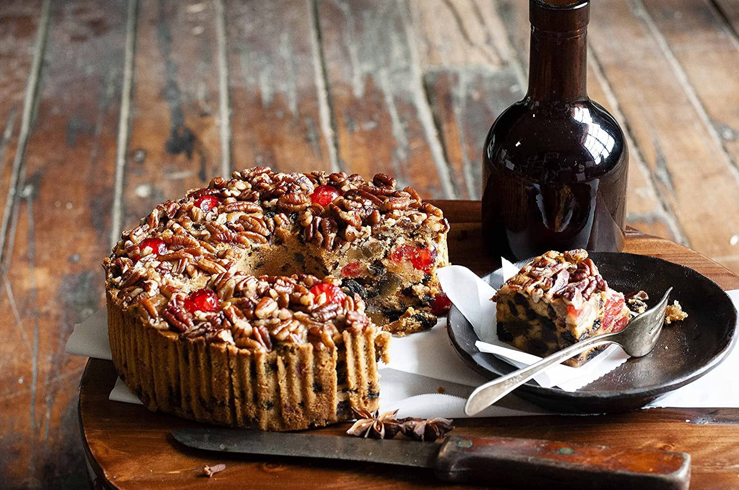 Fruitcake Bourbon Rum Fruit Cake 3 Pound ( Ounce) Ring in a Box The