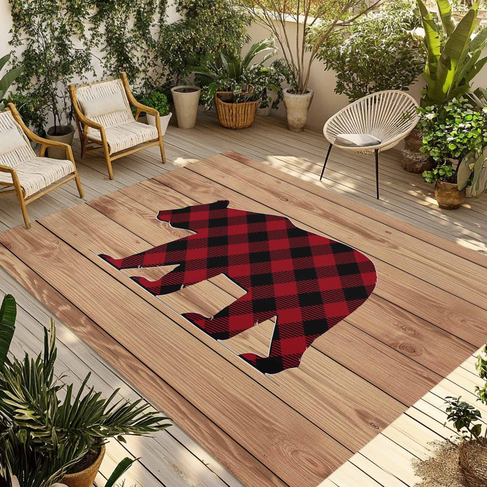 Fsddascl Red Black Plaid Bear Outdoor Rug for Patio/Deck/Porch, Non-Slip Large Area Rug 4 x 6 Ft, Farmhouse Cabin Brown Wood Grain Indoor Outdoor Rugs Washable Area Rugs, Camping Rug Carpet Runner