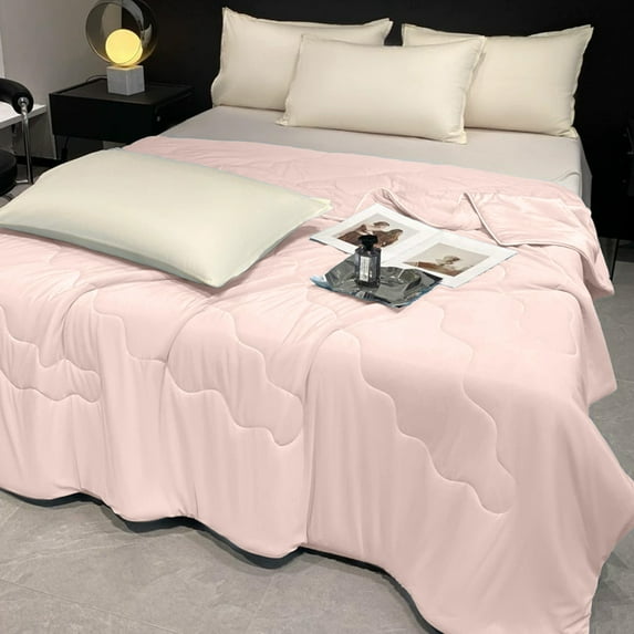 Fuebueo Summer Quilt Bed Clearance Ultra-Soft Lightweight Throw/Queen/King/Twin/Full Sizes Cooling Blanket for Night Sweats Hot Sleepers, Soft Breathable Smooth Lightweight