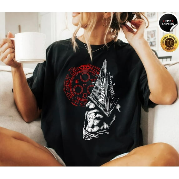 Fukika Vintage Silent Hill 2 Pyramid Head Shirt, Fan Apparel, Retro Horror Game Tee, Distressed Gamer Gift, Vintage Scary Shirt for Men Women
