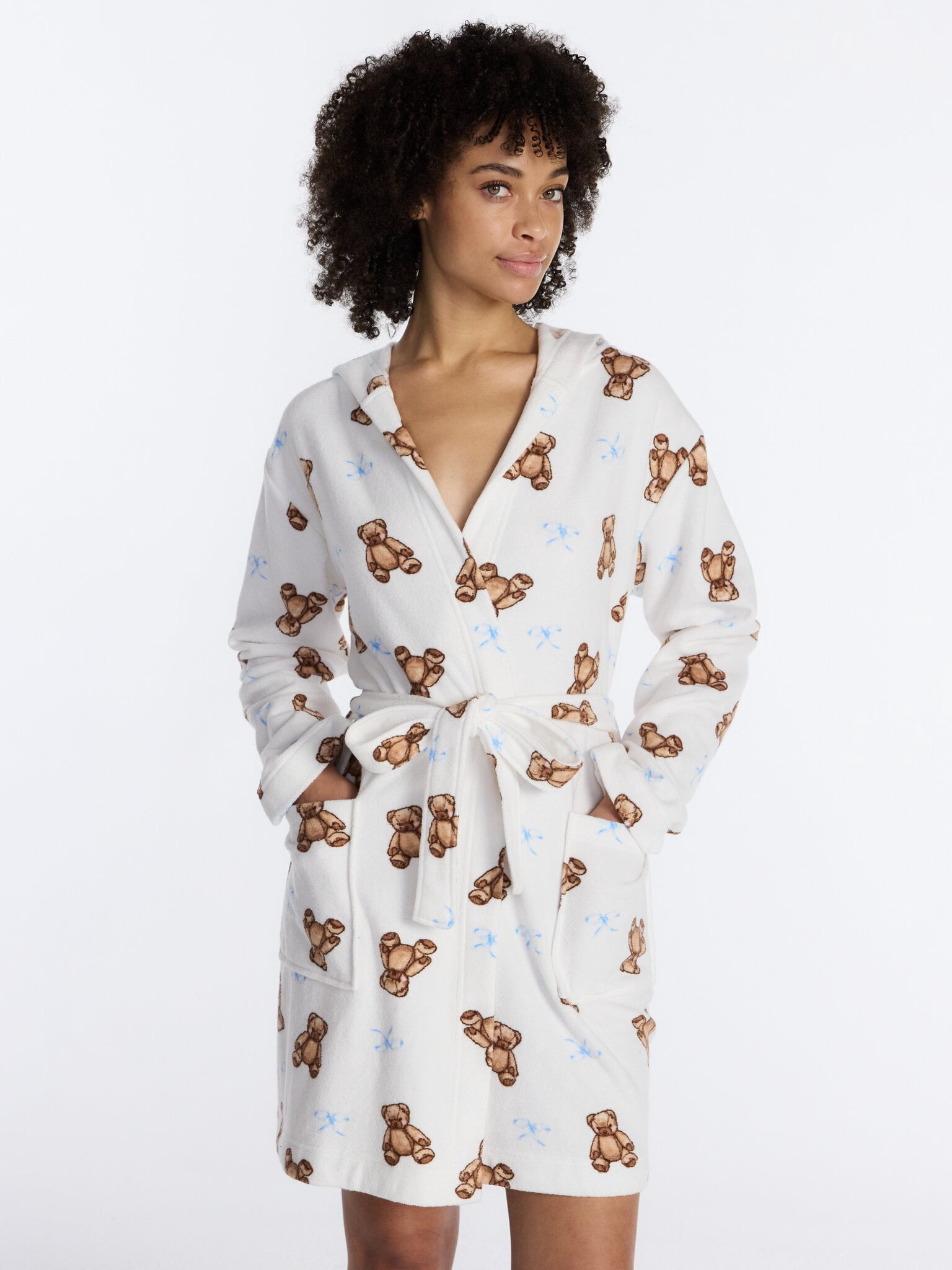 No Boundaries Terry Hooded Robe, Women’s and Women’s Plus S-3X