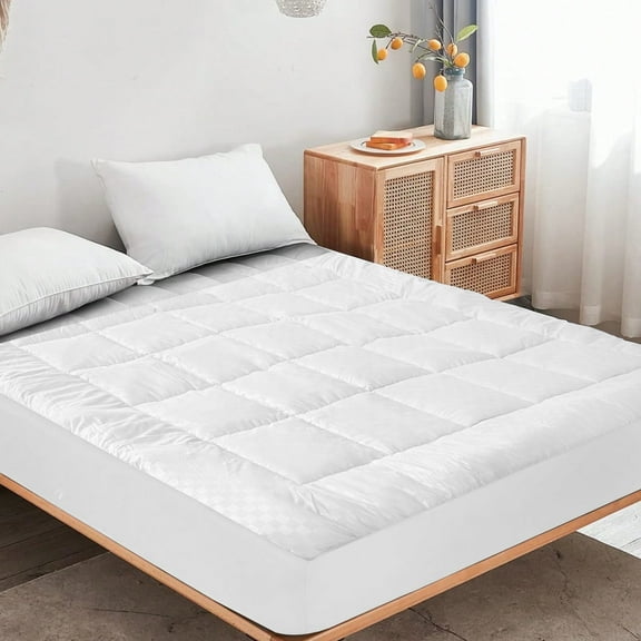 Full 54 in. x 75 in. Mattress Topper Microfiber Polyester Knitted Bed Protector Cover Solid White Embossed Bedspread Pad