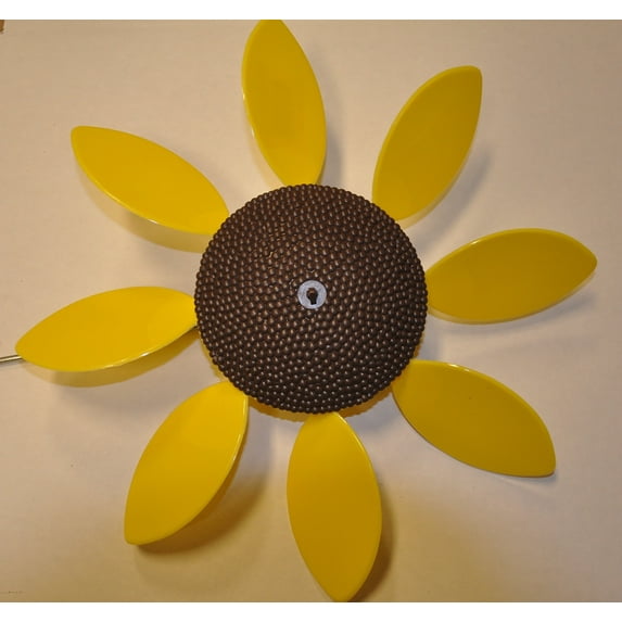 Full Bloom Spinning Daisy Sunflower Case of 9