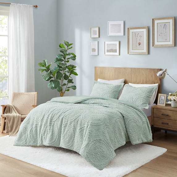 Full/Queen Embroidered Medallion Faux Fur Ultra Plush Comforter Mini Set