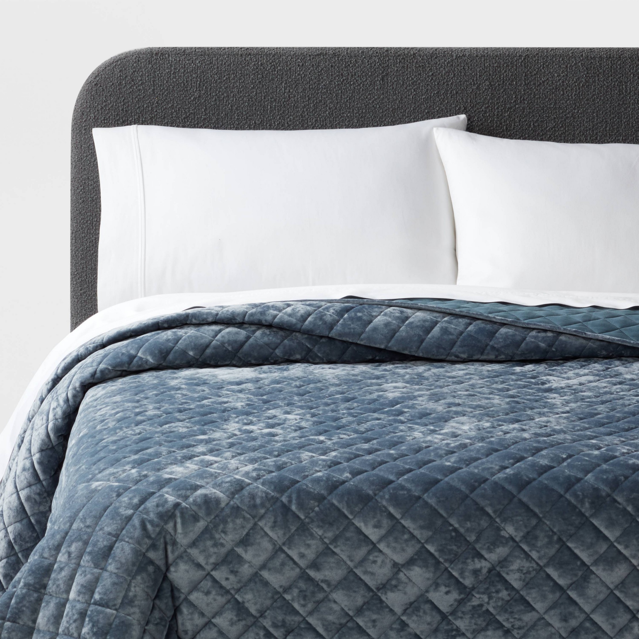 Full/Queen Luxe Diamond Stitch Velvet Quilt Slate Blue ™