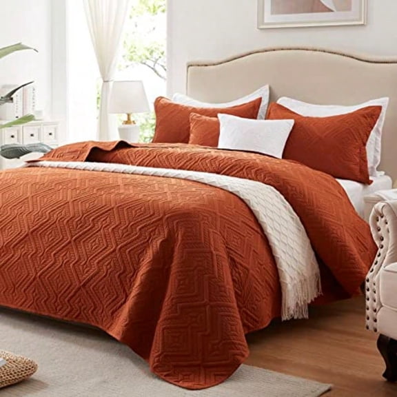 Full/Queen Quilt Set 3 Pieces Lightweight Burnt Orange/Rust Bedspread-90''x98'' Soft Microfiber Summer Quilt Luxurious Warm Coverlet Set for All Seasons Includes 1 Quilt 2 Shams