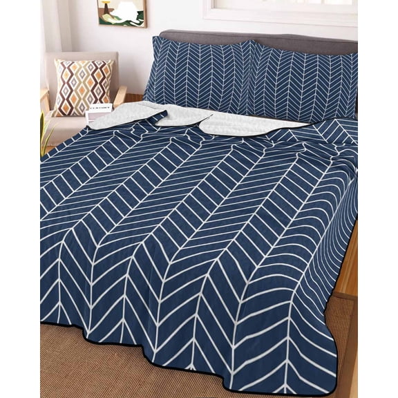 Full Quilt Bedding Set, Abstract Blue White Chevron Texture Lightweight Coverlet Summer Comforter Set Soft Microfiber Bedspread, Geometric Herringbone 3 Piece Quilt Set with 2 Pillow Shams