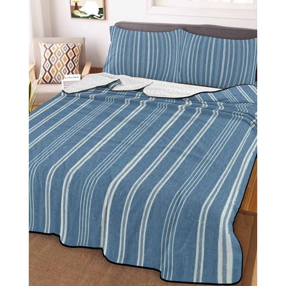 Full Quilt Bedding Set, Blue White Vertical Stripes Lightweight Coverlet Summer Comforter Set Soft Microfiber Bedspread, Pinstripe Pattern 3 Piece Quilt Set with 2 Pillow Shams All Seasons Use