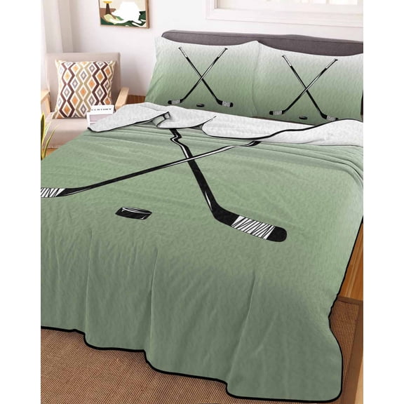 Full Quilt Bedding Set, Golf Clubs Outdoor Sports Lightweight Coverlet Summer Comforter Set Soft Microfiber Bedspread, Sage Green Gradient 3 Piece Quilt Set with 2 Pillow Shams All Seasons Use