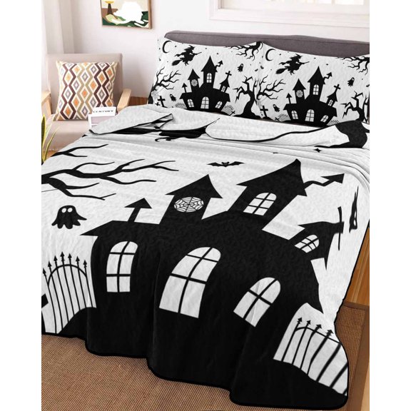 Full Quilt Bedding Set Halloween Haunted Castle Witch Ghost Summer Quilt Lightweight Quilted Coverlet with 2 Pillow Shams, White Black Theme 3-Piece Bedspread Quilt Set for All Season