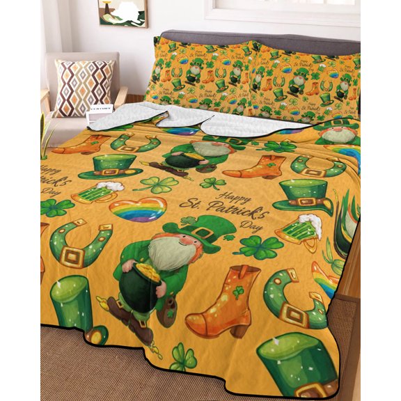 Full Quilt Bedding Set, Happy St Patrick's Day Theme Lightweight Coverlet Summer Comforter Set Soft Microfiber Bedspread, Gnome Clovers Leaf Horseshoe 3 Piece Quilt Set with 2 Pillow Shams