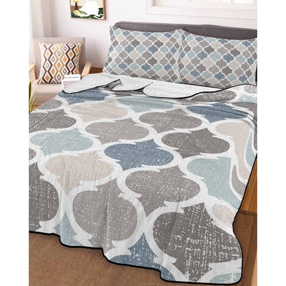 Full Quilt Bedding Set, Moroccan Lattice Texture Lightweight Coverlet Summer Comforter Set Soft Microfiber Bedspread, Blue Grey Retro Geometric Art 3 Piece Quilt Set with 2 Pillow Shams