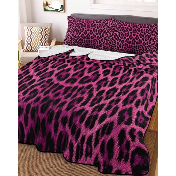 Full Quilt Bedding Set, Pink Leopard Texture Pattern Lightweight Coverlet Summer Comforter Set Soft Microfiber Bedspread, Retro Geometric Art 3 Piece Quilt Set with 2 Pillow Shams All Seasons Use
