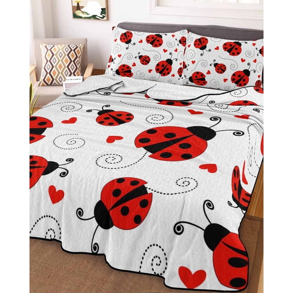 Full Quilt Bedding Set, Summer Ladybug Red Love Lightweight Coverlet Summer Comforter Set Soft Microfiber Bedspread, Fun Cartoon Animal 3 Piece Quilt Set with 2 Pillow Shams All Seasons Use