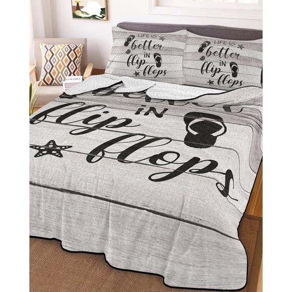 Full Quilt Bedding Set, Summer Ocean Theme Texts with Flip Flops Lightweight Coverlet Summer Comforter Set Soft Microfiber Bedspread, Wooden Grain 3 Piece Quilt Set with 2 Pillow Shams