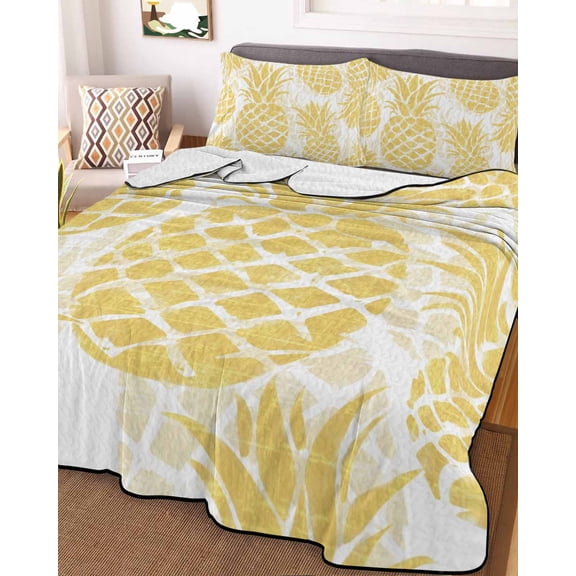 Full Quilt Bedding Set, Summer Yellow Pineapple Leaves Lightweight Coverlet Summer Comforter Set Soft Microfiber Bedspread, Abstract Tropical Fruit 3 Piece Quilt Set with 2 Pillow Shams