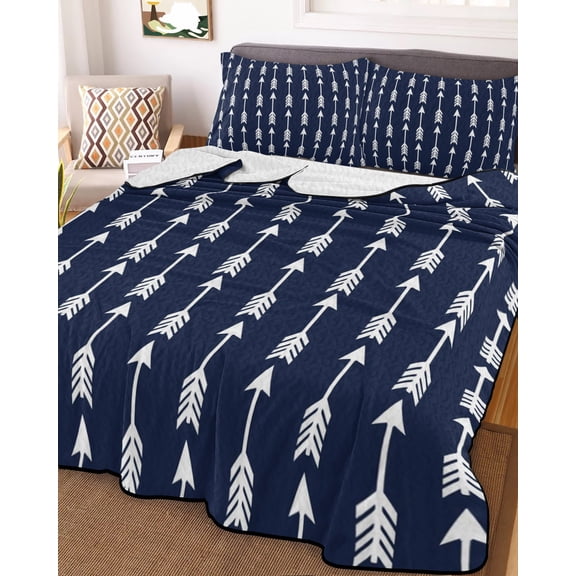Full Quilt Bedding Set, Tribal Style Arrows Feathers Lightweight Coverlet Summer Comforter Set Soft Microfiber Bedspread, Solid Color Blue Background 3 Piece Quilt Set with 2 Pillow Shams