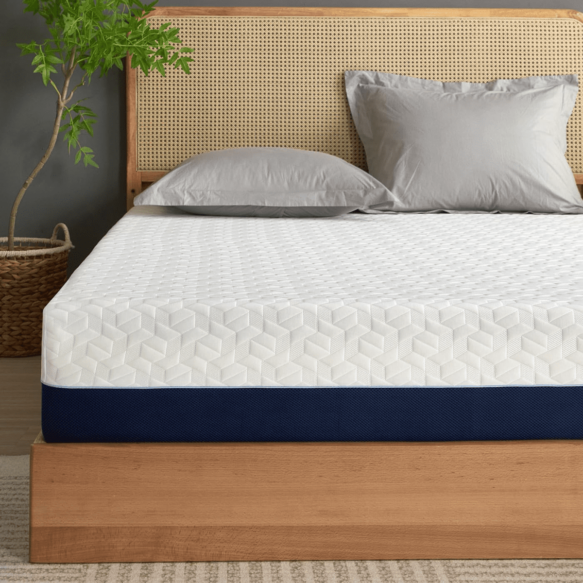 Full Size Mattress - 6 Inch Cooling Gel Memory Foam Mattress in a Box,Gel-Infusion for Cooler Sleep,Breathable Cover,Healthy and Safe,Full Bed,54" X 75" X6" (White&Navy, Full)