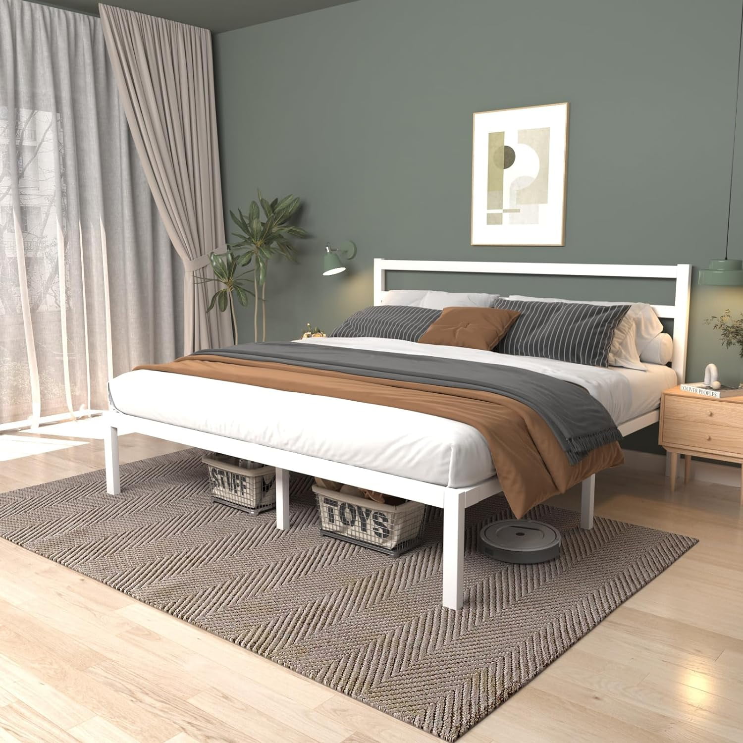 Full Size Metal Platform Bed Frame with Metaal Slats, Classic Style
