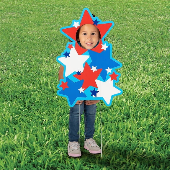 Fun Express Patriotic Star Face Yard Sign