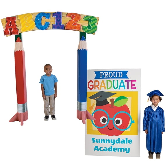 Fun Express Personalized Elementary Graduation Arch and Sign Stand-Up Kit - 2 Pieces