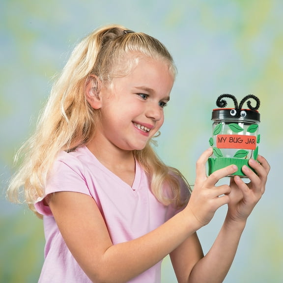 Fun Express Plastic Bug Jar Craft Kit - Fun Bug-Themed Craft Activity for Kids - Perfect for Party Favors Creative Learning Educational Fun - Ideal for Birthdays & Special Occasions - 12 Pieces
