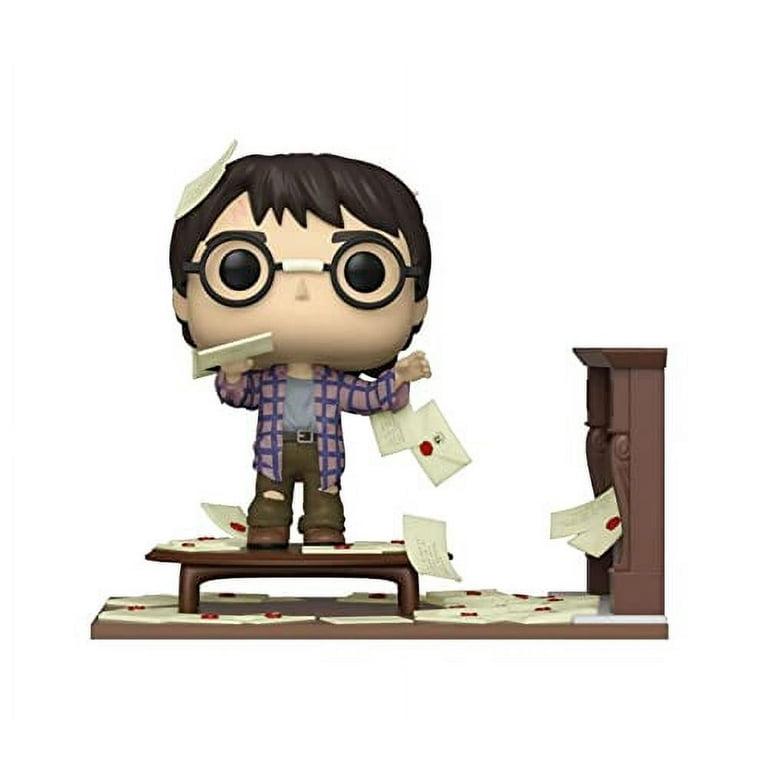 Funko POP! Harry Potter Deluxe Harry Potter with Hogwarts Letters