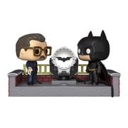 Funko POP! Movie Moment: Batman 80th - w/ Light Up Bat Signal