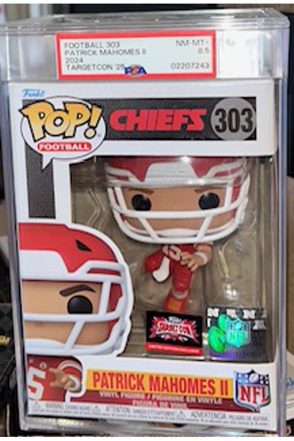 Pop Vinyl Figure Patrick Mahomes II Football Chiefs PSA Graded 8.5 Rare
