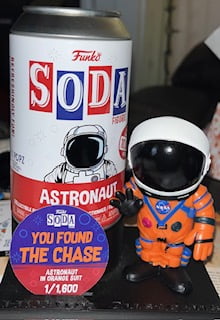 FUNKO SODA NASA ASTRONAUT （CHASE） Funko Vinyl Soda: NASA - Astronaut (Chase) for sale online | eBay