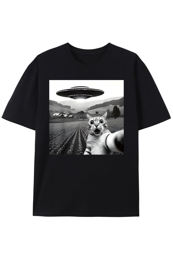 Funny Cat Selfie with Alien UFO Cat Lover Gifts for Unisex Men Women Kids T-Shirt