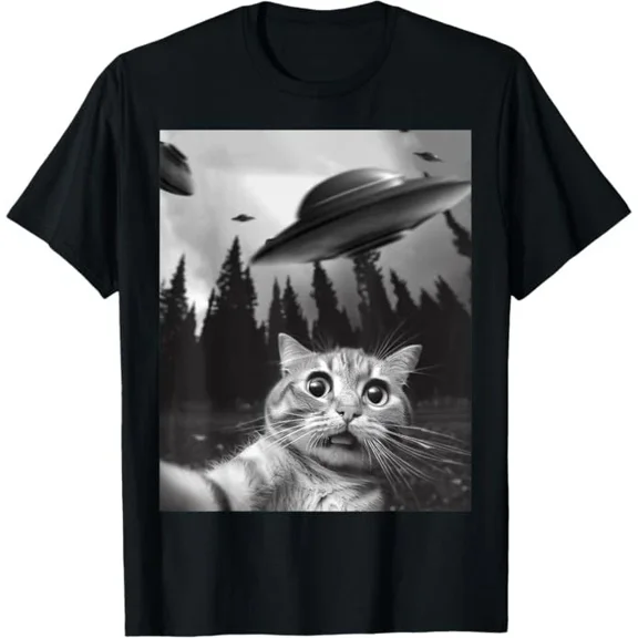Funny Cat Selfie with UFOS T-Shirt