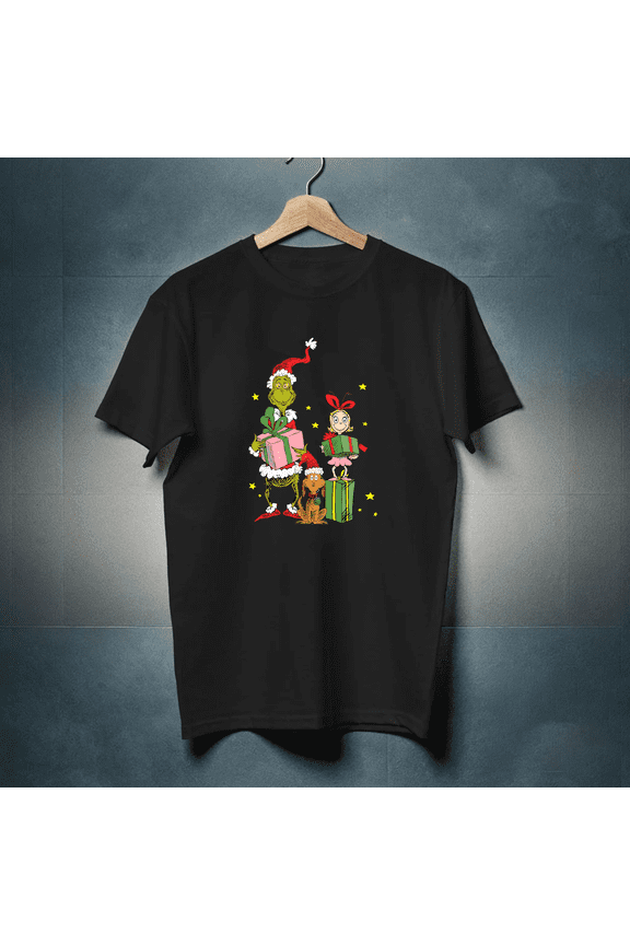 Funny Christmas Green And Cindy Lou Holiday Art Unisex T-Shirt up to size 5XL