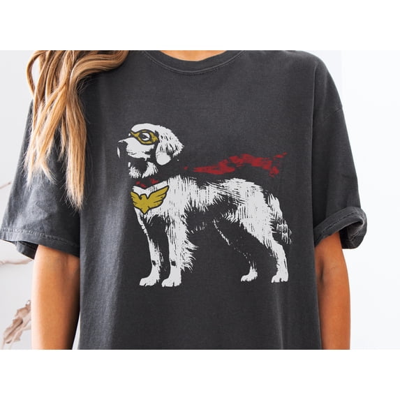 Funny Golden Retriever Superhero T-Shirt – Perfect Gift for Dog Lovers and Comic Fans