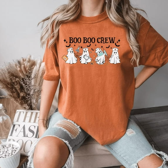 Funny Halloween Nurse Comfort Colors Shirt – Boo Boo Crew Ghost T-Shirt for Women and Healthcare Workers