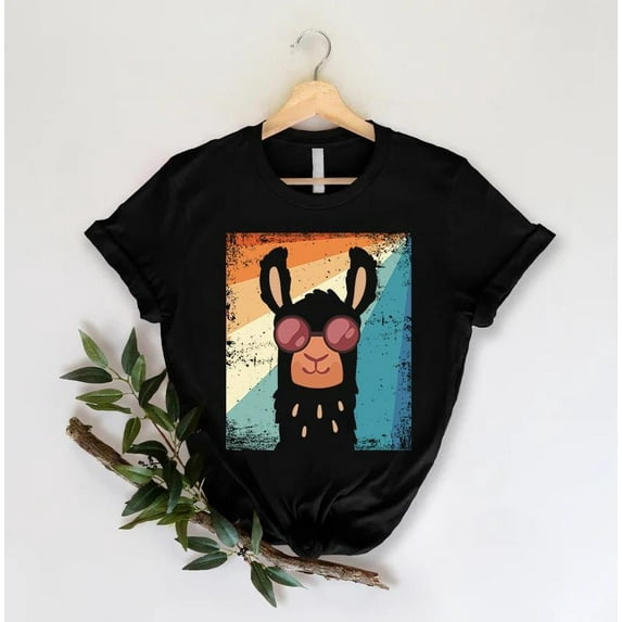 Funny Llama TShirt , Retro Sunglasses Alpaca Shirt , Cool Vintage Style Llama Tee for Animal Lovers, Farmers or Llama Fans