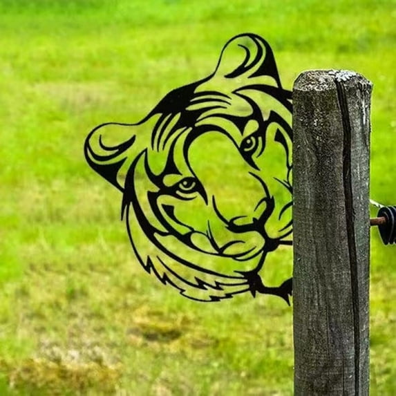 Funny Metal Art Outdoor Decor,Farmhouse Cute Animal Statue for Fence Tree, Metal Wall Sculpture Yard Art Decorations for Outdoor Garden Farm Backyard Patio Lawn